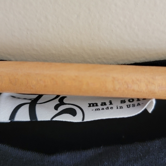 Mai Soli | Short Sleeve Black Midi Dress with Knotted Twist Front - Picture 4 of 6